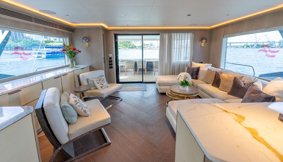 88 Sirena Flybridge - Miami yacht rental