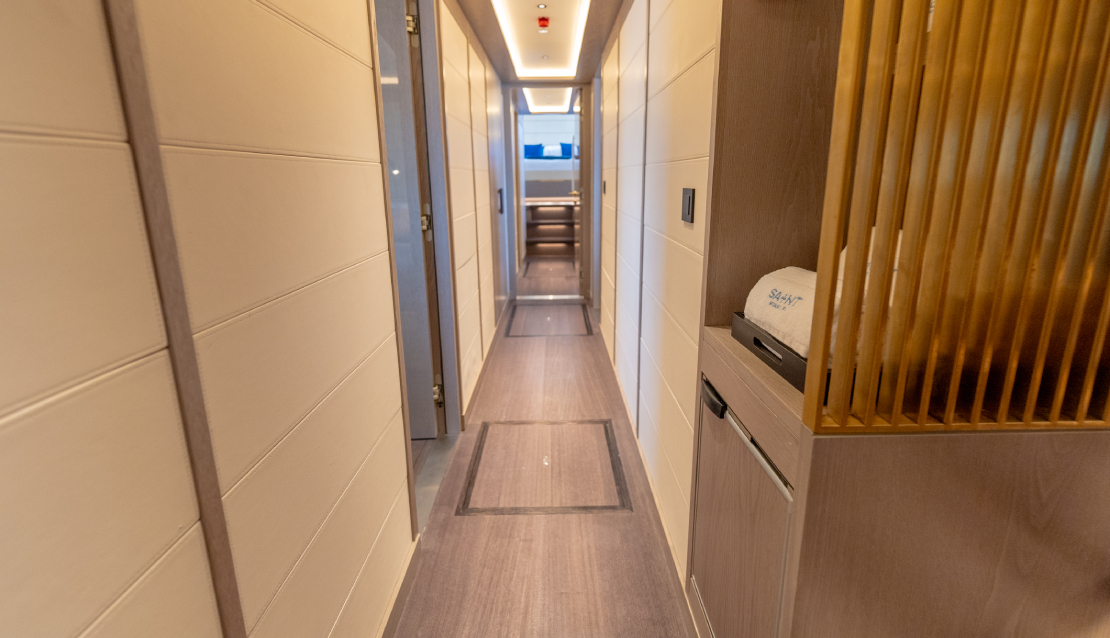 88 Sirena Flybridge - Miami yacht rental