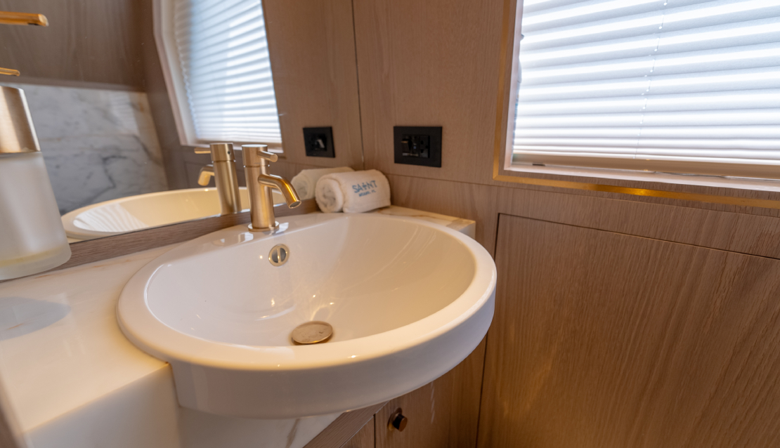 88 Sirena Flybridge - Miami yacht rental