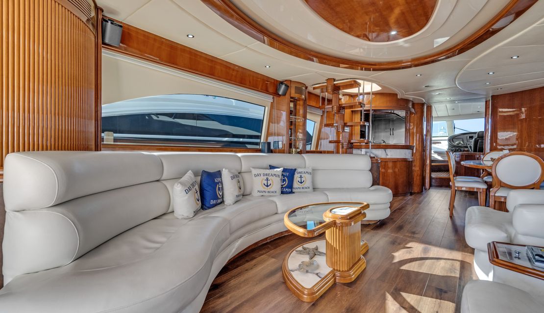 90 Azimut w/ Jacuzzi Slide & Pool - Miami yacht rental