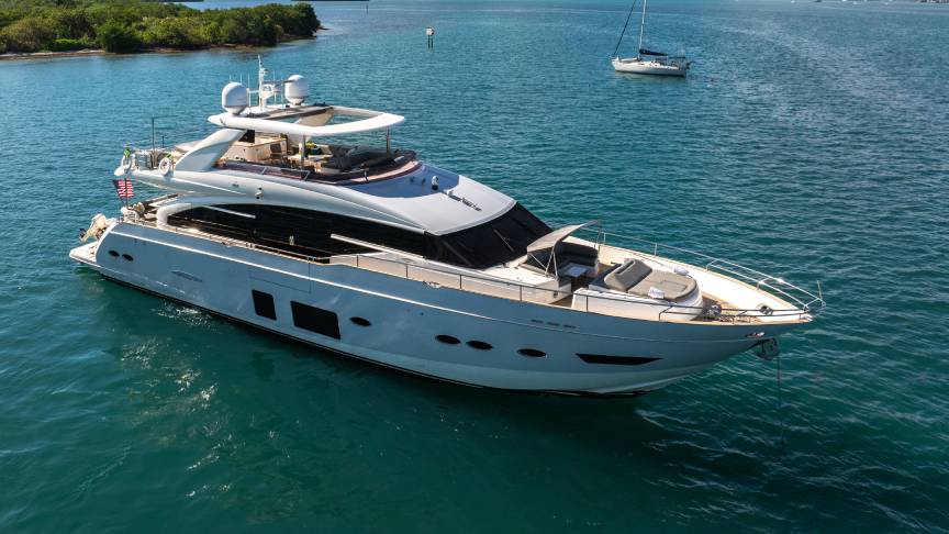 Miami Yacht rental and Yacht Charter