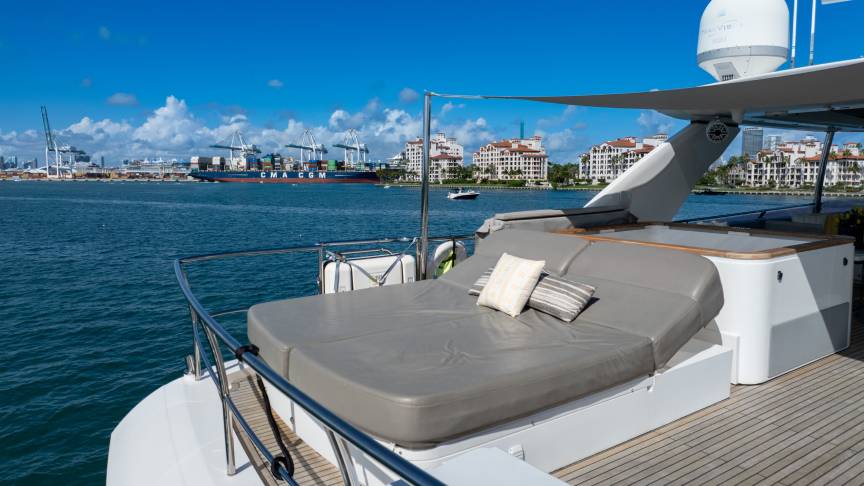 90 Princess - Miami yacht rental