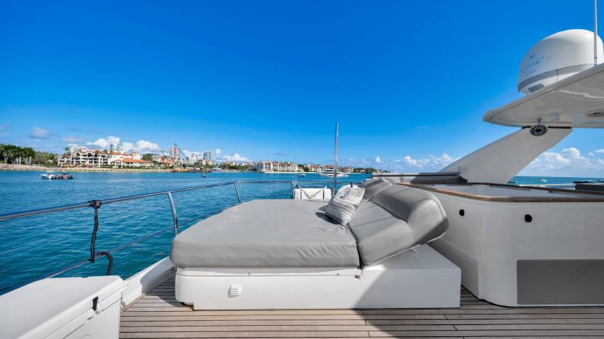 90 Princess - Miami yacht rental