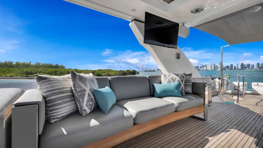 90 Princess - Miami yacht rental