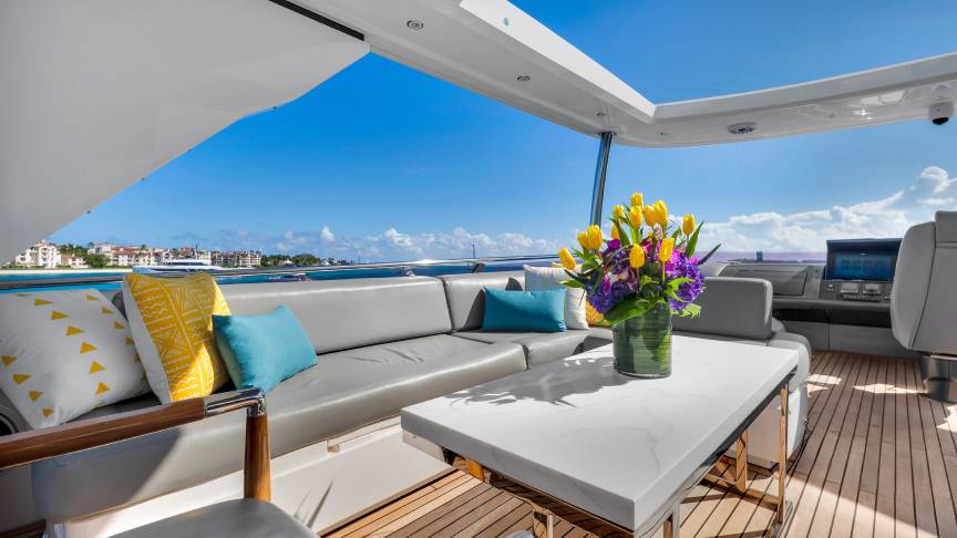 90 Princess - Miami yacht rental