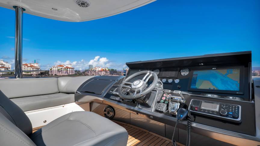 90 Princess - Miami yacht rental