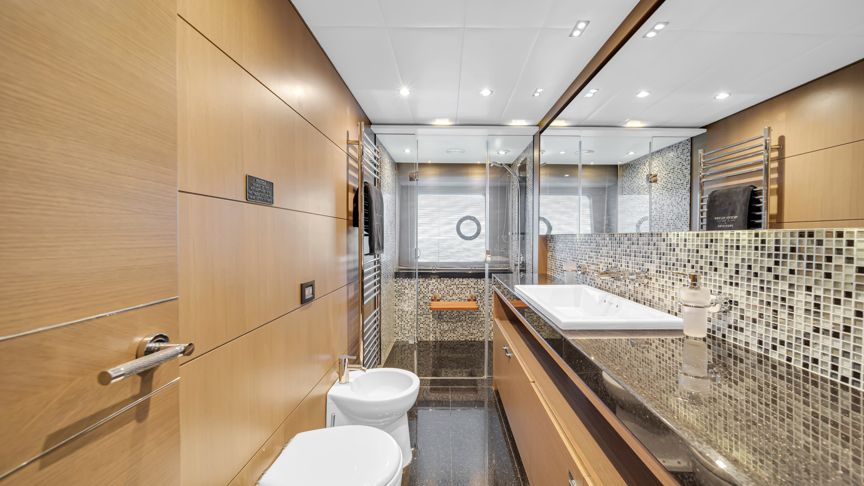 90 Princess - Miami yacht rental