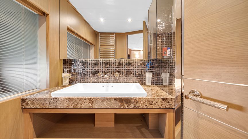 90 Princess - Miami yacht rental