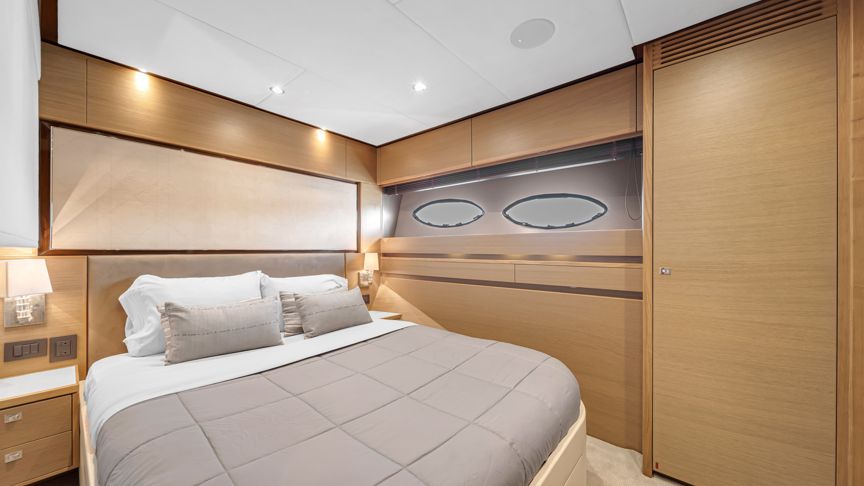 90 Princess - Miami yacht rental