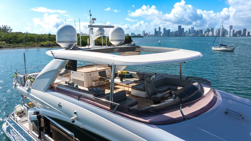 90 Princess - Miami yacht rental