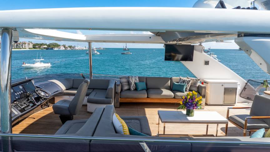 90 Princess - Miami yacht rental