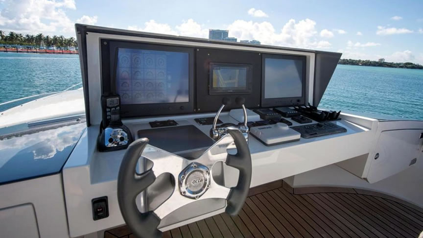92 Lazzara Flybridge - Miami yacht rental