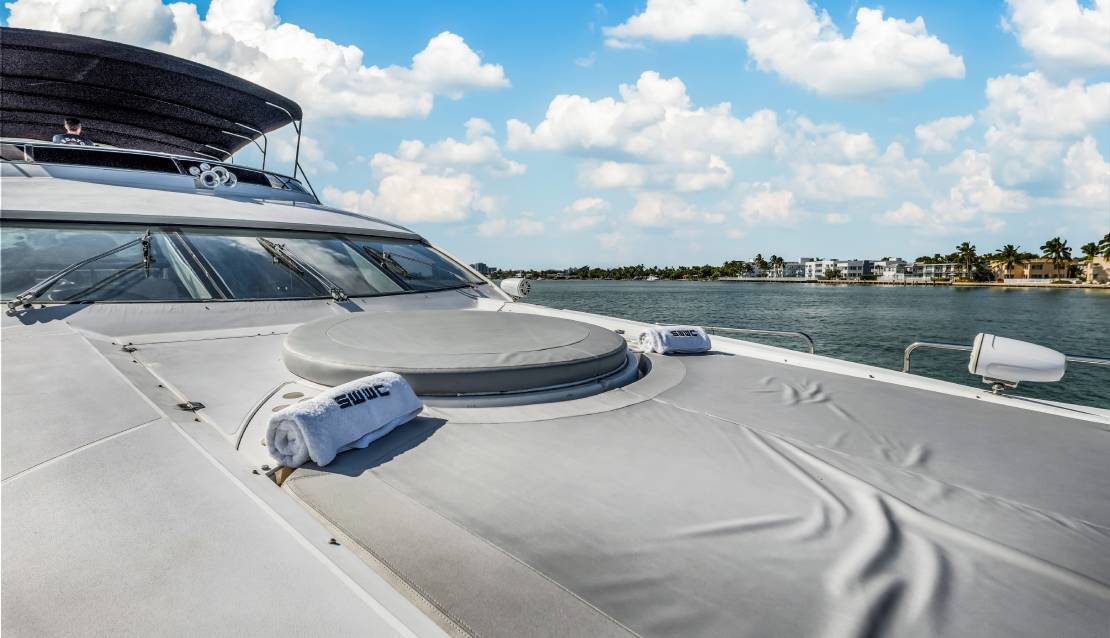 94 Sunseeker Jacuzzi - Miami yacht rental