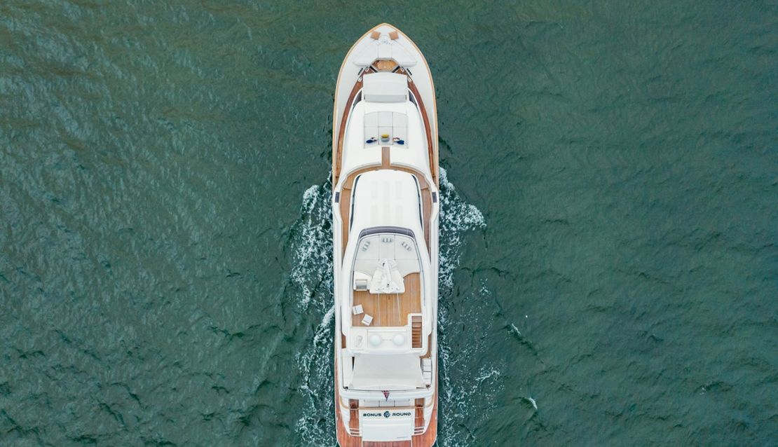 95 Custom Line - Miami yacht rental