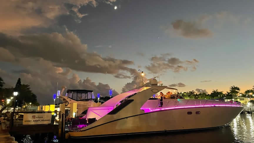 96 Party Yacht - Miami yacht rental