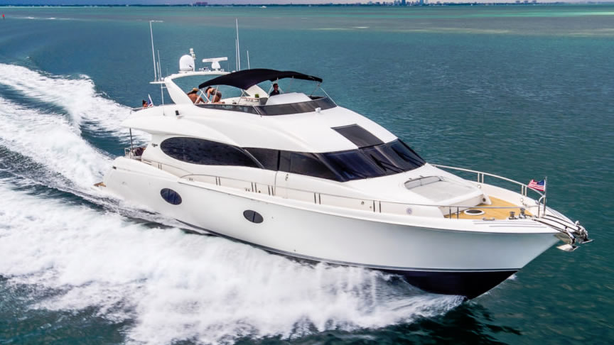 Rent 84 Lazzara With Jacuzzi - Miami Yacht Rentals